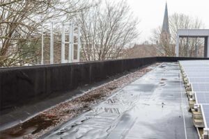 commercial-roof-blocked-gutters