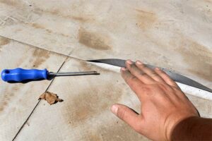 commercial-roof-faulty-seam